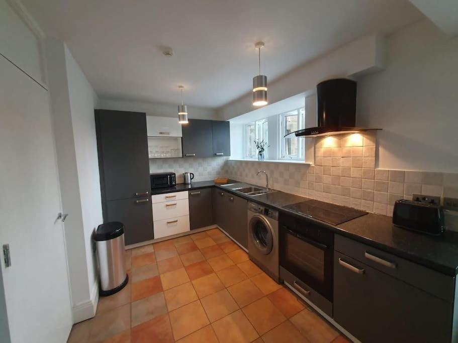 Cosy, Central Apartment สกิปตัน ภายนอก รูปภาพ