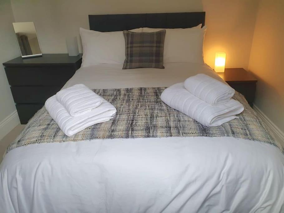 Cosy, Central Apartment สกิปตัน ภายนอก รูปภาพ